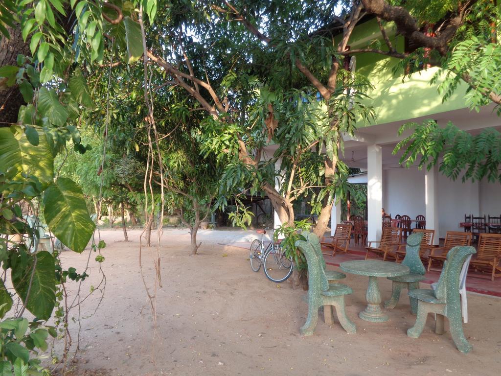 Jayaru Guest House Polonnaruwa Exterior foto